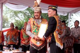 Jadi warga kehormatan, Wakapolri ajak putra putri Kalteng gabung Polri