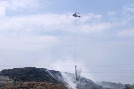 Pemkot Solo tangani kebakaran TPA Putri Cempo dengan "water bombing"