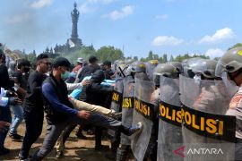 Polda Bali gelar latihan Sispamkota antisipasi gangguan kamtibmas jelang Pemilu 2024