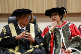 Megawati terima gelar doktor kehormatan dari UTAR Malaysia Page 1 Small