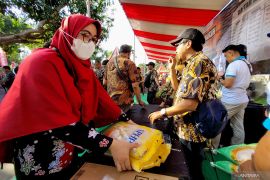 Pemkab Situbondo baru mulai rapat koordinasi tekan laju harga beras