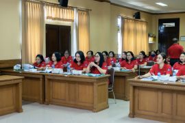 Dinas Perikanan Badung latih pengusaha dongkrak produk olahan ikan