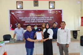 Empat parpol di Paser ganti bakal calon legislatif