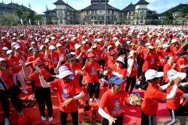 Pemkab Badung akan sisihkan seragam olah raga dukung aktivitas lansia