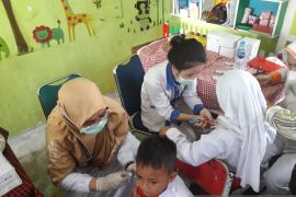Ratusan siswa SD Negeri 55 Pontianak ikuti imunisasi Japanese Encephalitis