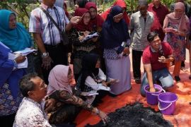 DKPP Kota Madiun latih pegiat P2L buat pupuk organik