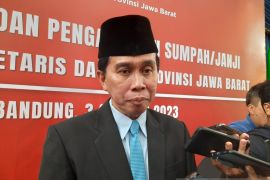 ASN dan jajaran BUMD Jabar dipersilakan mundur jika ingin berpolitik