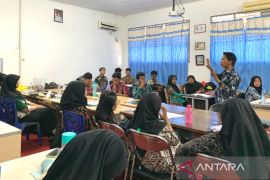 Hipmi Penajam tebarkan virus wirausaha kepada  pelajar menengah atas