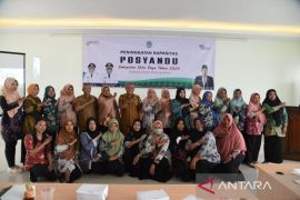 Kader Posyandu Kubu Raya meningkatkan angka harapan hidup masyarakat