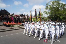 Pangdam IX/Udayana ingin prajurit TNI makin profesional dan dicintai rakyat