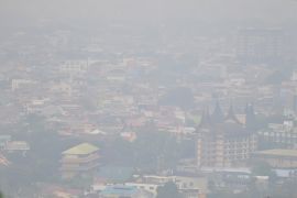 Asap atau kabut berpotensi menyelimuti kota Padang