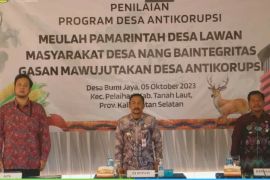 Pj Bupati Tanah Laut apresiasi Desa Bumi Jaya perangi korupsi