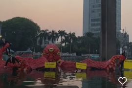 Polisi amankan 12 aktivis Greenpeace demo di Bundaran HI