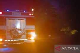 PT Timah padamkan karhutla objek wisata Pantai Takari Bangka