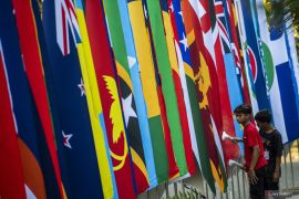 Kemarin,  AIS Forum sampai TikTok Shop ditutup untuk lindungi UMKM