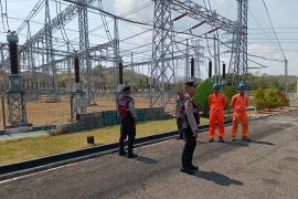 Dukung KTT AIS, Polres Situbondo patroli pengamanan Gardu Induk Listrik