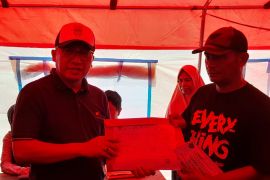 Pemkot Ternate salurkan bantuan uang tunai untuk warga korban kebakaran