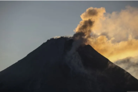 Gunung Merapi luncurkan guguran lava sejauh 1,8 kilometer