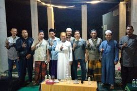 Ratusan eks karyawan Bostinco doa bersama jelang putusan Pengadilan Niaga