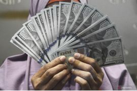 Kurs rupiah Jumat Rp16.620 per dolar AS, menguat 15 poin