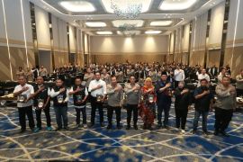 Polda Jatim ajak awak media wujudkan Pemilu 2024 damai