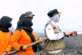 Turut padamkan karhutla, Bupati Inhu ingatkan warga dan perusahaan tak bakar lahan