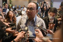 Menkominfo minta manajemen platform Meta bersihkan konten judi