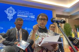 Menlu Retno: evakuasi WNI dari Palestina menunggu situasi aman