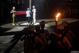 Upacara Parade Senja HUT Ke-78 TNI