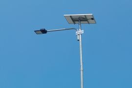 Lampu Energi Surya Pertamina terangi Pelabuhan Muara Gading Mas, nelayan pun senang