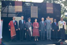 Ulos Batak hiasi resepsi diplomatik KBRI Tokyo