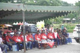 Bupati Nabire dan Himpunan Keluarga Jasuma gelar aksi bersihkan sampah