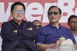 Jokowi tunjuk Erick Thohir jadi Menko Marves Ad-Interim gantikan Luhut