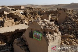 Hunian sementara korban gempa di Afghanistan mulai dibangun