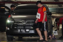 Rekonstruksi kasus penganiayaan di Surabaya