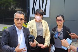 Tersangka Miss Universe Indonesia bantah "body checking" atas inisiatif sendiri