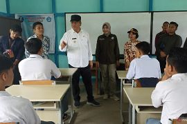 Pemprov Kalbar rekrut 5.446 tenaga guru