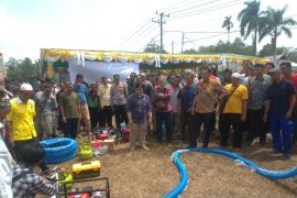 Bangka salurkan 70 mesin pompa air ke petani di Desa Zed