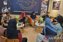 Mahasiswa PSDM Pascasarjana Unair bahas kreativitas bisnis di "Foodies Gallery"