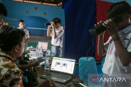 Disdukcapil Karawang percepat rekam e-KTP pemilih pemula jelang pemilu 2024