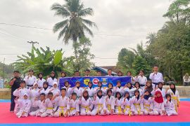 Shiroite Pesisir Barat gelar gashuku dan ujian kyu diikuti 50 peserta karateka