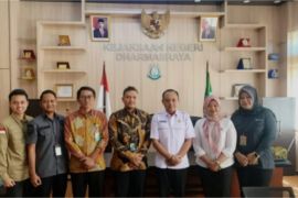 BPJAMSOSTEK Dharmasraya serahkan SKK pada kejari