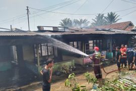 Akibat konsleting listrik enam rumah ludes terbakar di Jambi