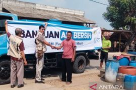 PLN UP3 Bekasi gelar aksi sosial peringati Hari Listrik Nasional ke-78