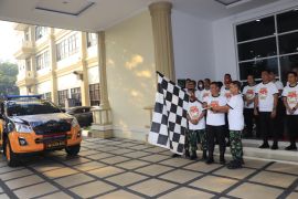 Alumni Akabri 1991 bagikan 5.000 paket sembako kepada warga Jambi