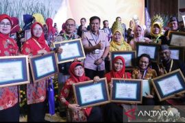 57 Sekolah di Kaltim terima penghargaan  Adiwiyata dari KLHK