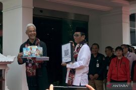 Pasangan Ganjar-Mahfud tampilkan"QR Code" berisi visi, misi, dan program kerja