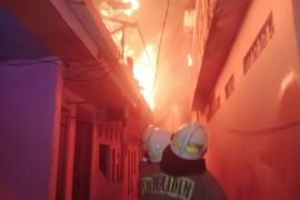 Obat nyamuk picu kebakaran 20 rumah di Rawamangun