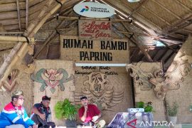 Menjalankan program CSR yang berdampak positif