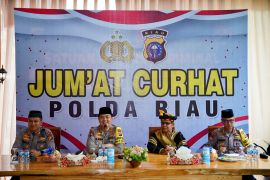 Jumat curhat, Kapolda Riau tampung keluhan masyarakat Kampar dari judi online hingga aliran sesat